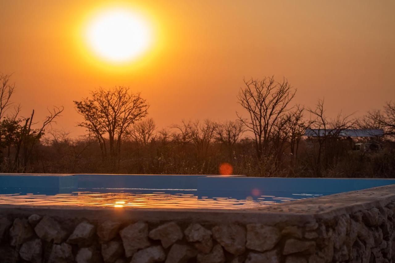 Etosha Trading Post Campsite Okaukuejo Exterior foto